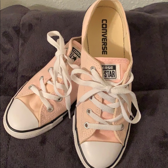 pale pink converse womens